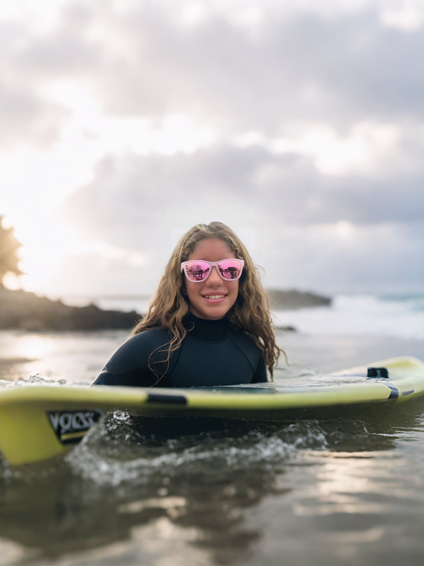 SURFING